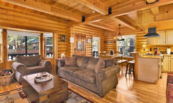 Eagle Mountain Estates House | Cub's Cabin #2561