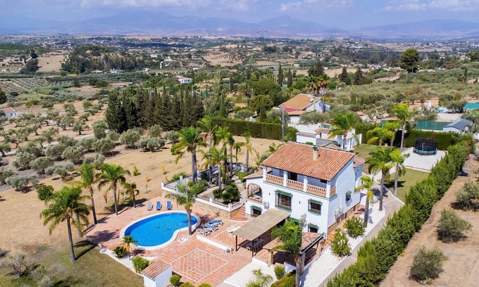 Alhaurin el Grande Cottage | Cubo's Casa Hasan/private pool/air conditioning/free wifi/BBQ