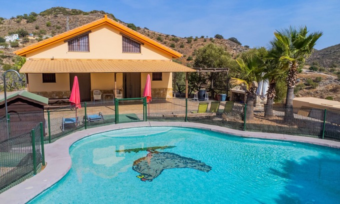 Cartama Apartment | Cubo's El Rincon de Bolaño 2I / free wifi / mountain views / shared pool