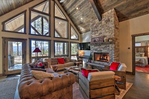 Angel Fire House | Custom Angel Fire Home Views, Hot Tub and Fire Pit!