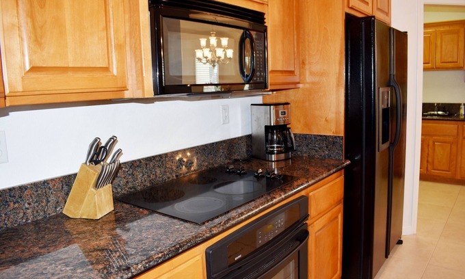 Pahrump House | Custom home with all amenities. Gourmet kitchen with many condiments