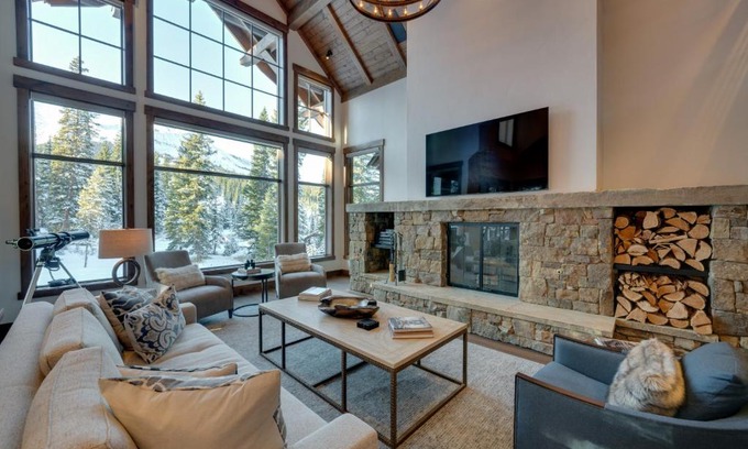 Big Sky House | Custom Ski-InandOut Chalet with Hot Tub and Wet Bars!