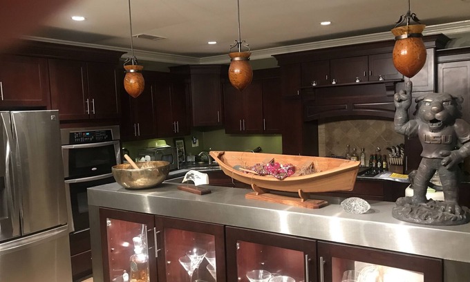 Historic Downtown Baton Rouge Condo | Custom two bedroom condo featuring Chefs Kitchen
