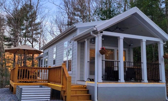 Robbinsville Cabin | Customer Appreciation Year! Get a free night!