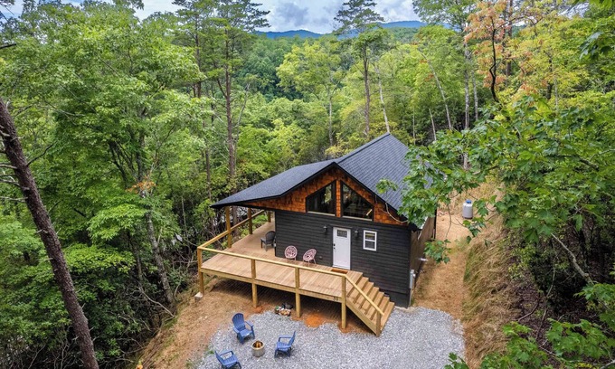 Cherokee Cabin | Customer Appreciation Year! See Discount information in Ad