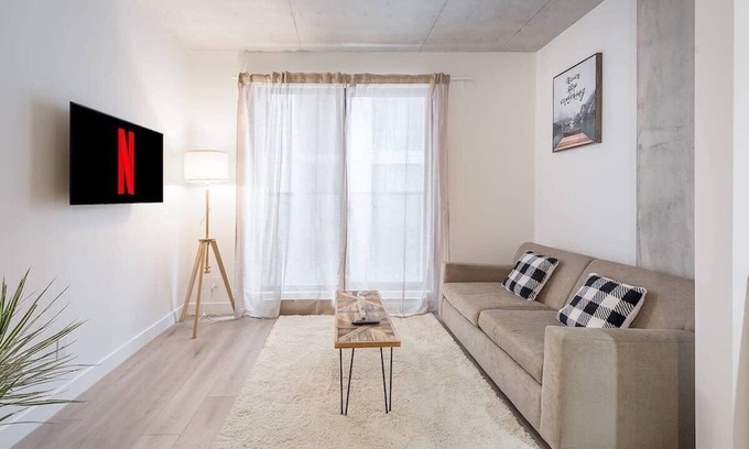 Cite Multimedia Condo | Cute 1BR · 100 Walk Score · Walk Everywhere!