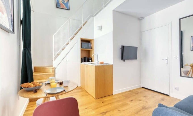 Quartier des Grandes-Carrieres Apartment | Cute & Bright Studio in a Courtyard-Montmartre(5)