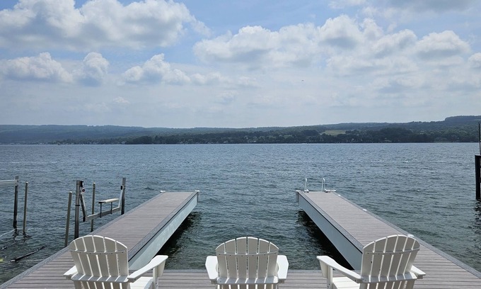 Hammondsport House | Cute Cape on Keuka Lake with Boat Launch Prime Location