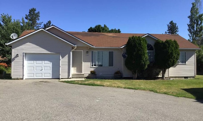 Coeur d'Alene House | Cute CDA home w/garage & yard!