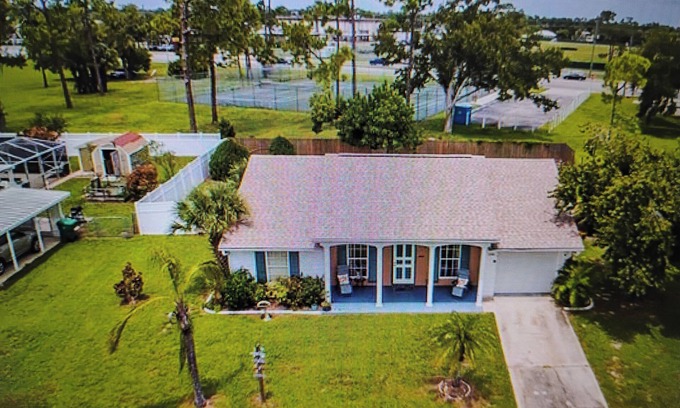Port Charlotte - Charlotte Harbor House | Cute, comfy, convenient 2-bedroom house in fantastic Port Charlotte