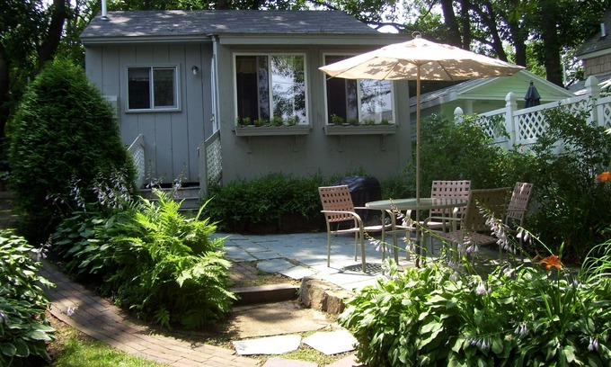 York Beach Cottage | Cute cottage very close to Short Sands Beach & Town