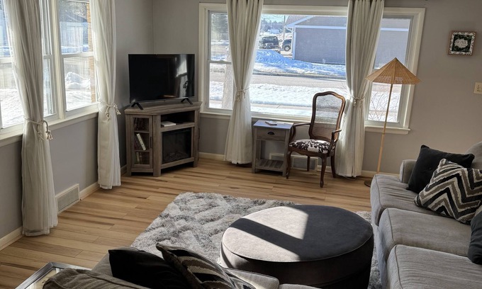 Gaylord House | Cute, cozy brick ranch only blocks from downtown Gaylord.