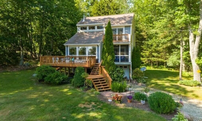 Georgetown House | Cute Maine Cottage: Woods & Water View
