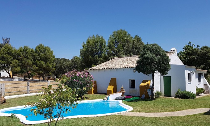 Puerto Serrano House | Cute shepherd's cottage from 1892, with pool, 4p