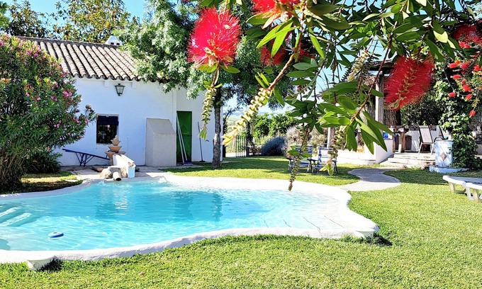 Puerto Serrano Cottage | Cute shepherd's house from 1892, with swimming pool, 4p