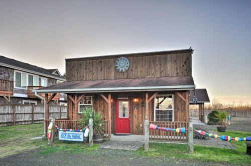 Long Beach Apartment | Cute Studio Abode - Steps to Long Beach Boardwalk!