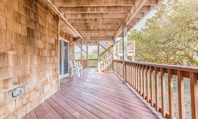 Tuckahoe House | D0236 Aylesbury. Oceanside Home in Duck, Community Pool, WiFi, Sunday Turn