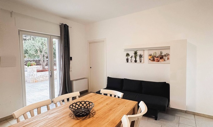 Martina Franca House | Da Mèmela Trulli e Lamie in the beautiful countryside in Puglia suitable for families