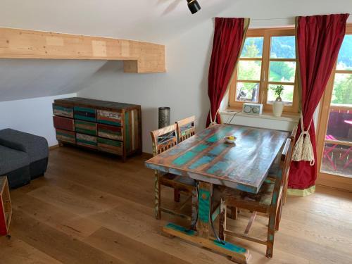 Fischbachau Apartment | Dachgeschoss Ferienwohnung mit Charme - Top floor apartment with charme