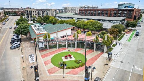 Downtown Dallas Apartment | Dallas Farmers Market Apartment, Just right in Downtown DALLAS TX Perfect Place