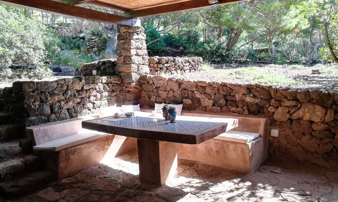 Pantelleria Apartment | Dammuso Agave