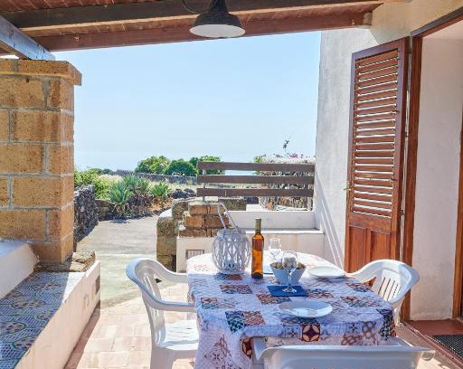 Pantelleria House | Dammuso Girasole Blu VISTA MARE