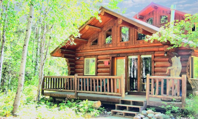 Winthrop House | Dancing Wolf Two Bedroom Two Bath Townhouse