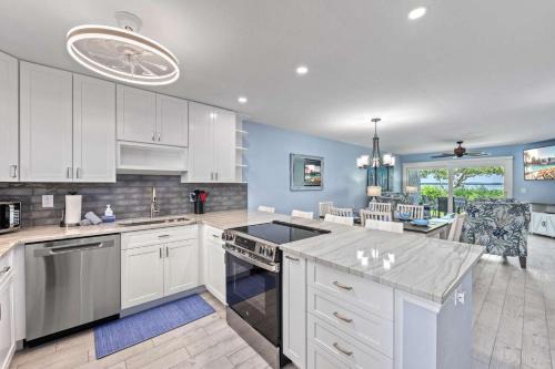 Bradenton Beach House | Dans Florida Condos Dolphin Bay at Runaway Bay