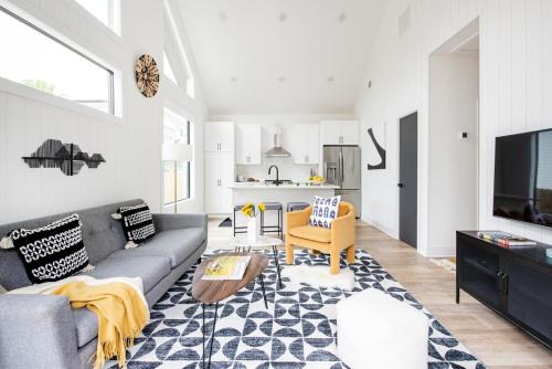 East Lake House | Dapper Dan