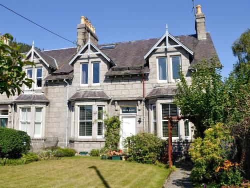 Ballater House | Darroch View