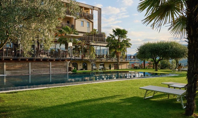 Caldaro Sulla Strada del Vino Hotel | Das Panorama Designhotel