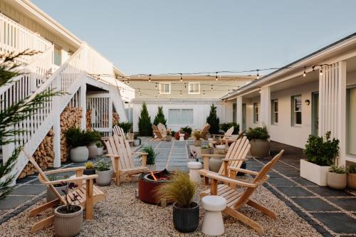 Montauk Hotel | Daunts Albatross Motel