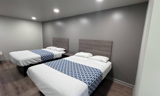 Lawrenceburg Hotel | David Crockett Motel