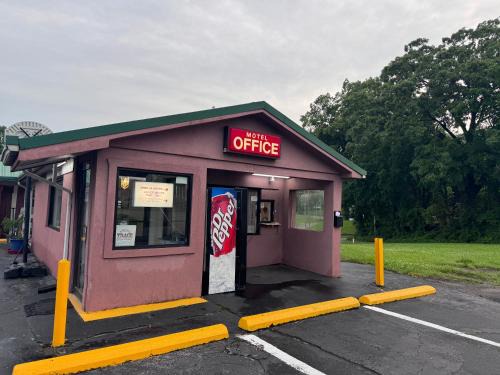 Lawrenceburg Hotel | David Crockett Motel