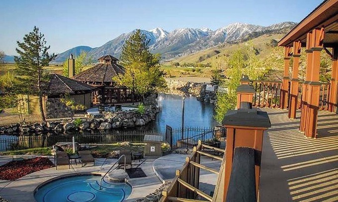 Genoa Condo | David Walley's Resort, 1br suite, Friday check-in