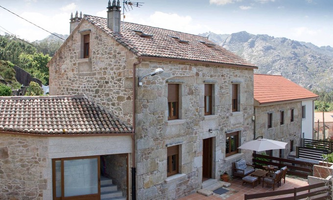 Ezaro House | Davoa Playa Ezaro House
