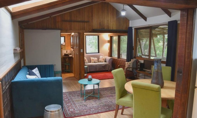 Muskvale Villa | Daylesford Le Shack Secluded Cottage