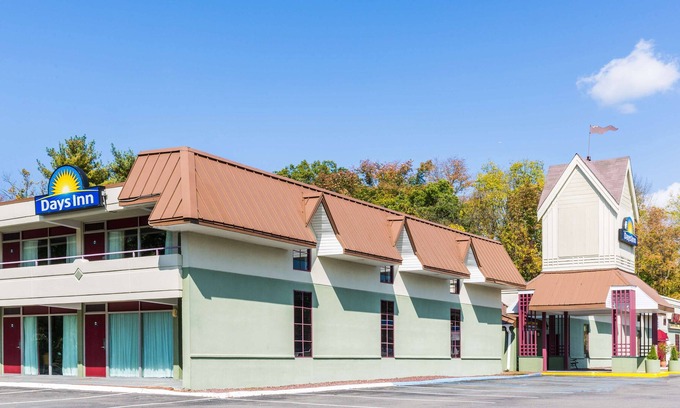 Minisink Hills Hotel | Days Inn by Wyndham East Stroudsburg