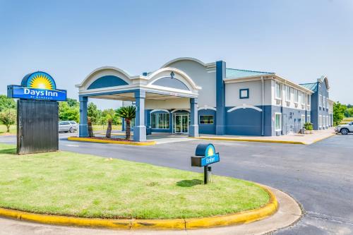 Gunter Afs Hotel | Days Inn by Wyndham Coliseum Montgomery AL