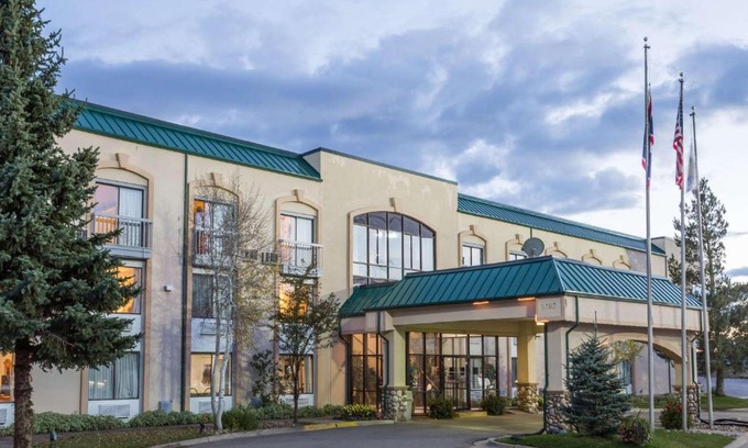 Evanston Hotel | Days Inn by Wyndham Evanston WY