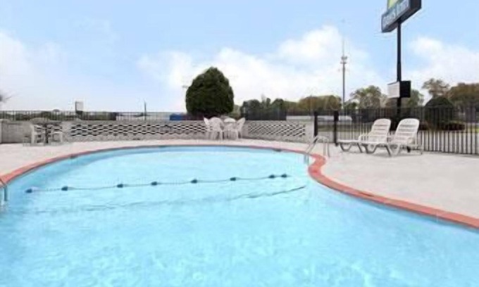 Jacksonville Hotel | Days Inn by Wyndham Jacksonville