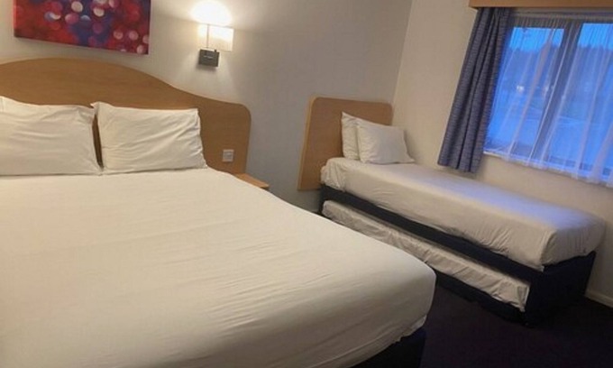 Michaelwood Hotel | Days Inn by Wyndham Michaelwood M5
