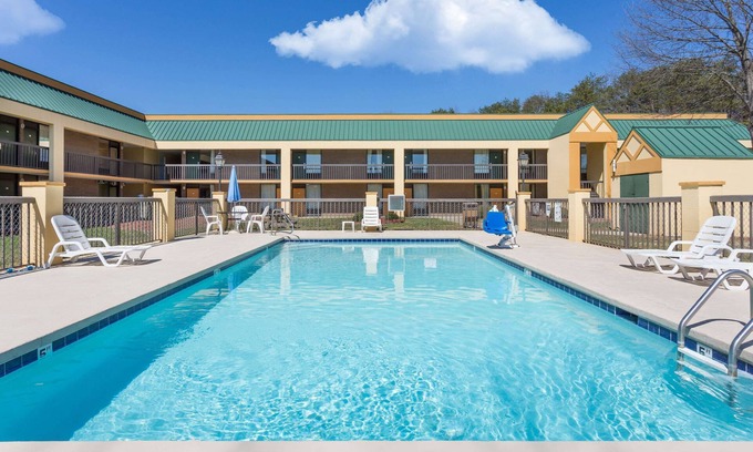 Mocksville Hotel | Days Inn by Wyndham Mocksville