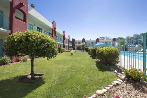 Southside Hotel | Days Inn by Wyndham Santa Fe New Mexico