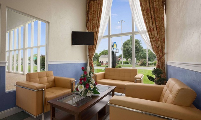 West Yarmouth Hotel | Days Inn by Wyndham West Yarmouth/Hyannis Cape Cod Area