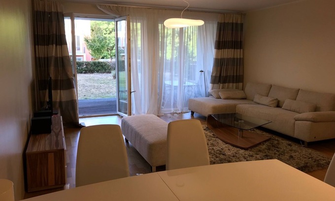 Friedrichshain Apartment | 3 room apartment with garden in the center of Berlin 8 min drive to the Alex