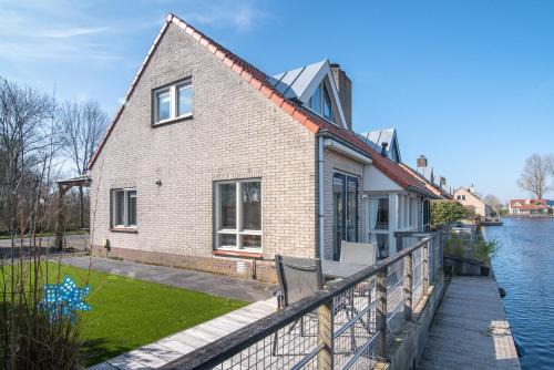Langweer House | De Zilverreiger by Droomvilla
