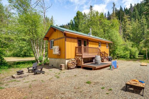 Elk Meadows House | Deck and Fire Pit Yakima River Retreat in Cle Elum