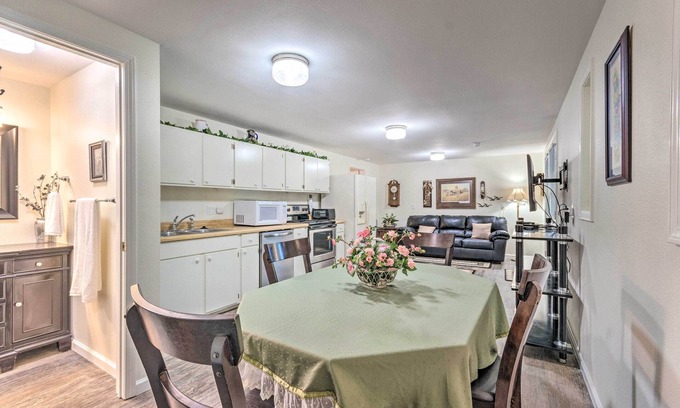 Hot Springs Village Apartment | Deck w/BBQ: Hot Springs Village Apt!
