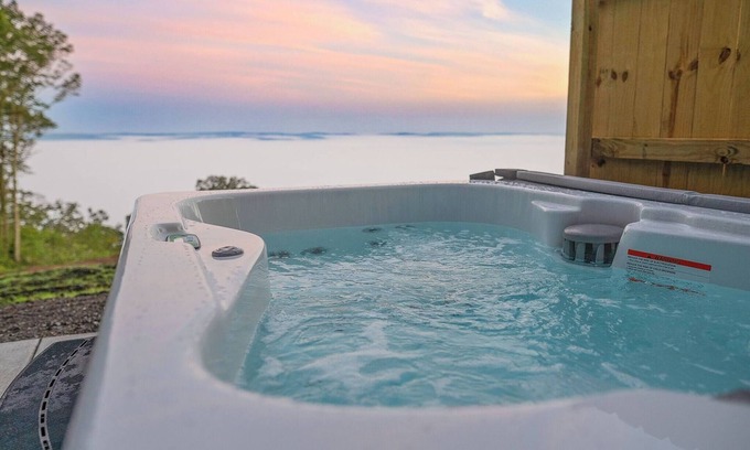 Lupton City House | Deep Creek at Mountain's Ledge